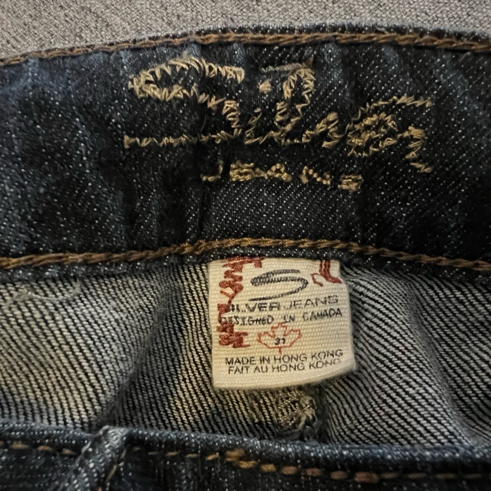 Like new size 31 Silver jeans. Tuesday. Dark‎ wash - Picture 4 of 5